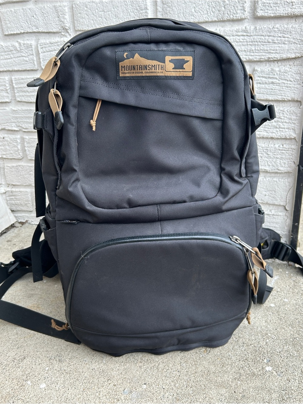 Mountainsmith Adventure Photography Backpacks Heavy Duty Black Men's Backpack -